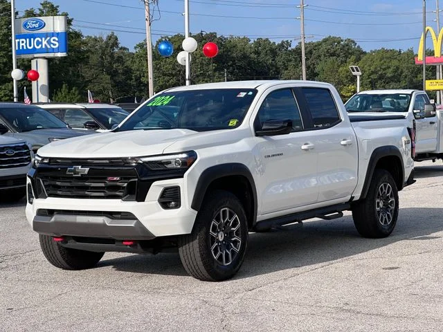 Certified Used 2024 White Chevrolet Z71 image 3