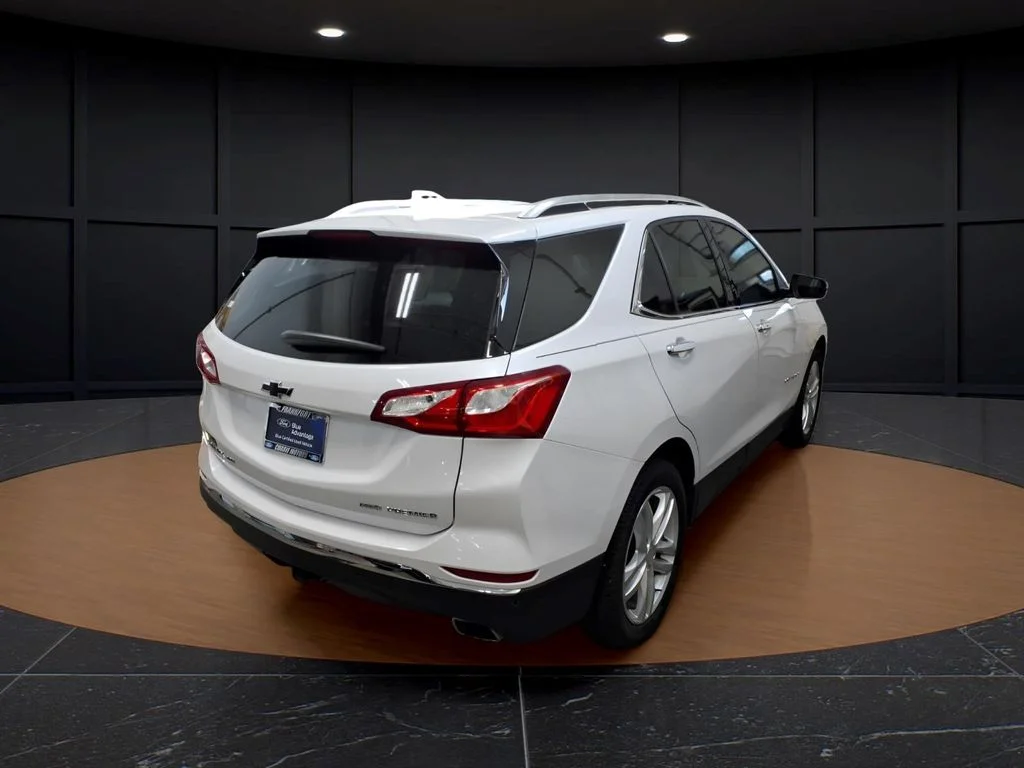 Certified Used 2020 Iridescent Pearl Tricoat Chevrolet Premier image 6
