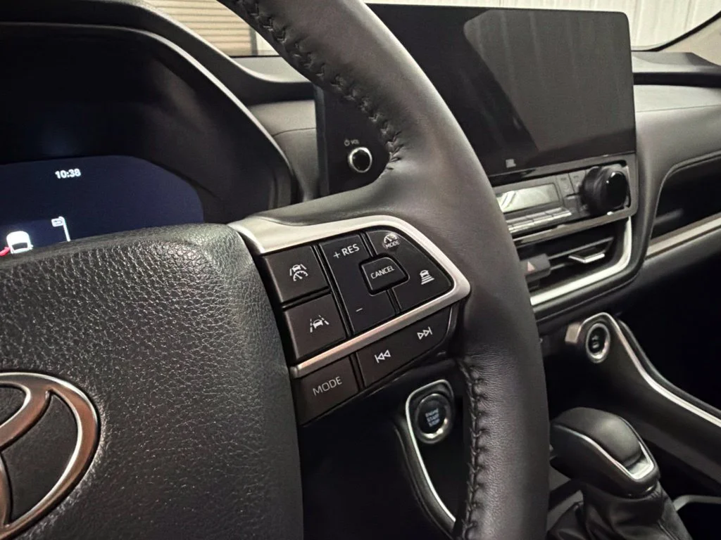 Used 2026 Cloud Toyota Limited image 17