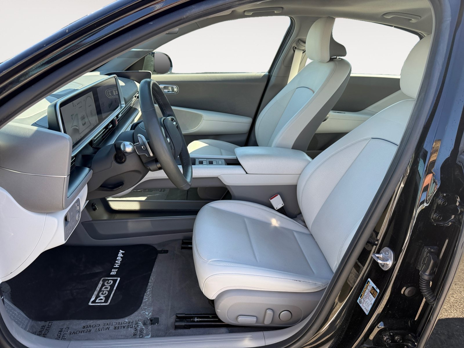 Used 2023 Onyx Black Hyundai Limited image 10