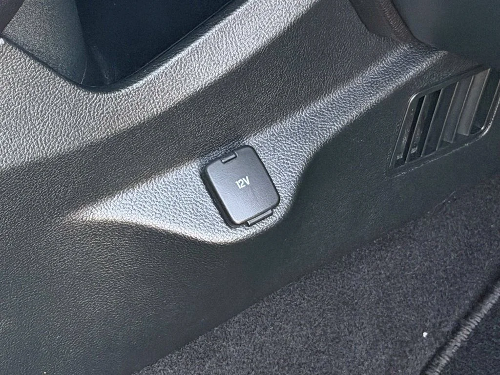 Used 2024 Gray Ford SEL image 40