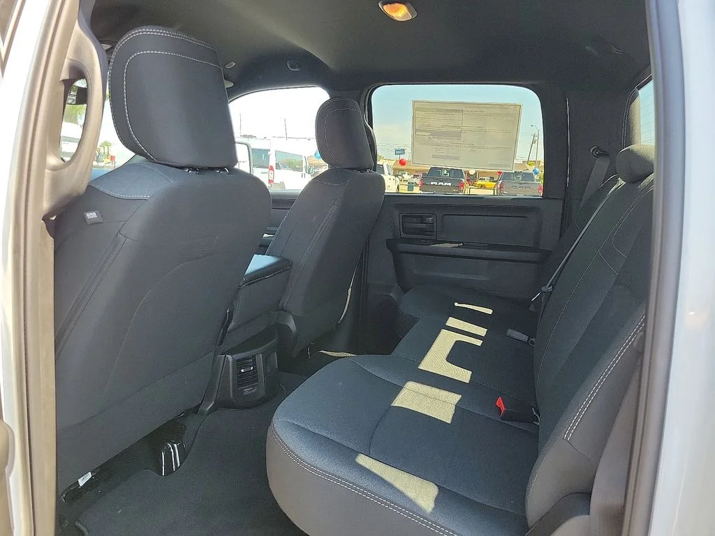 2025 RAM 2500 Tradesman - Photo 10