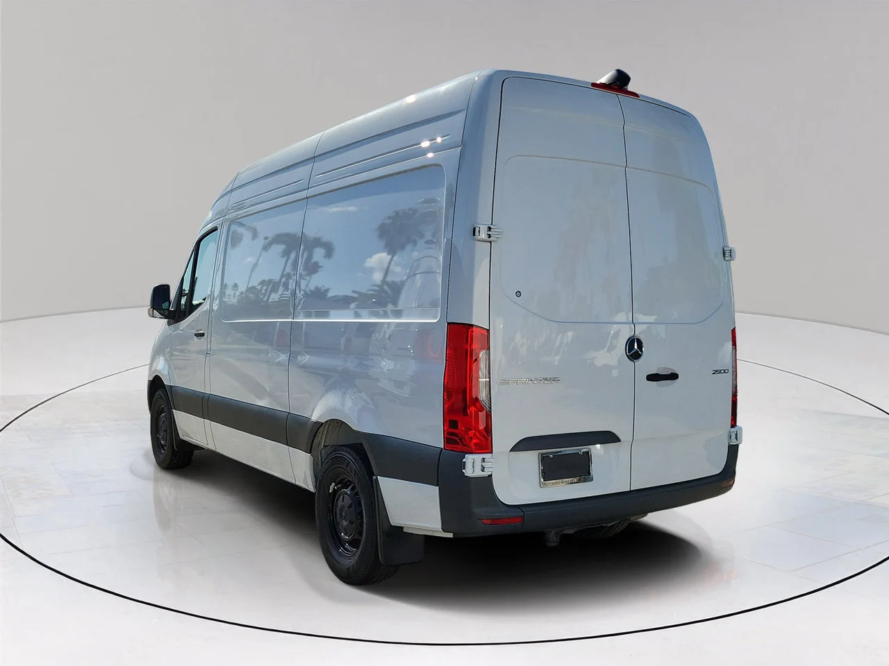 New 2025 Arctic+White Mercedes-Benz Cargo 144 WB image 6