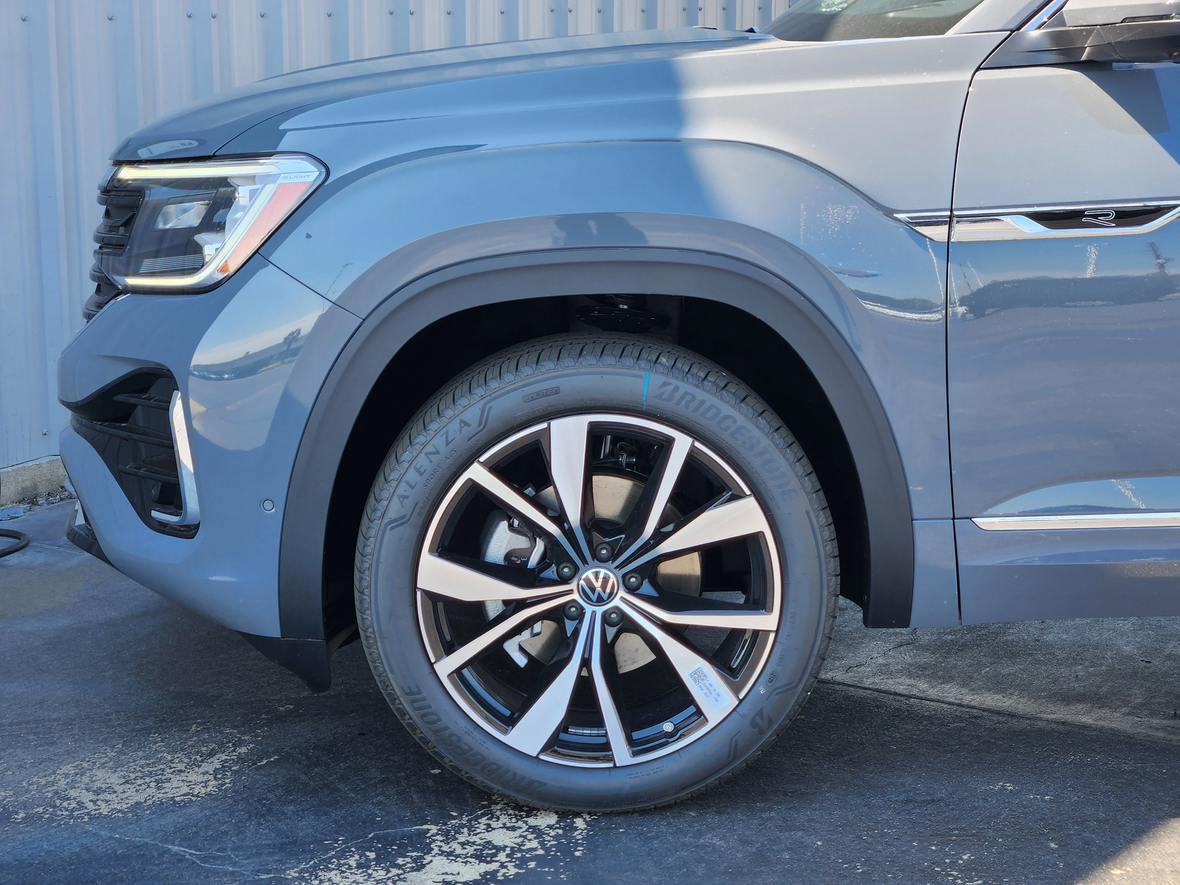 2026 Volkswagen Atlas SEL Premium R-Line - Photo 5