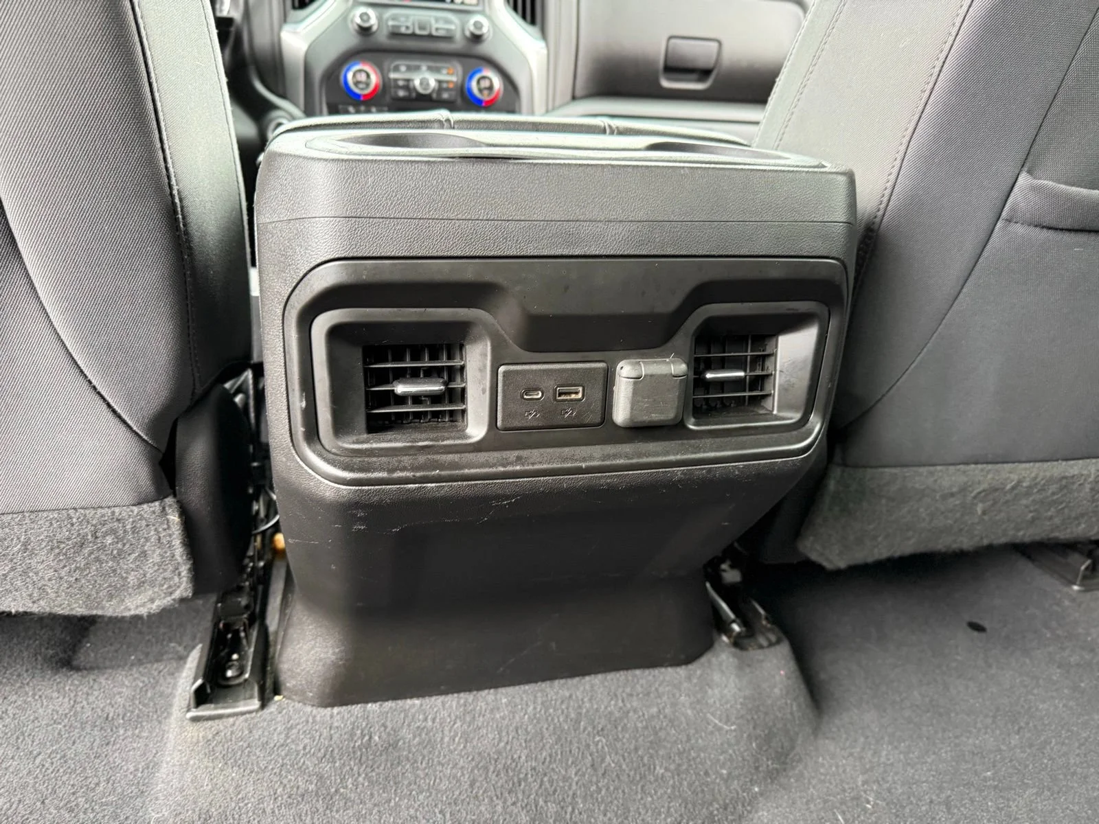 Used 2019 SUMMIT WHITE Chevrolet RST image 28