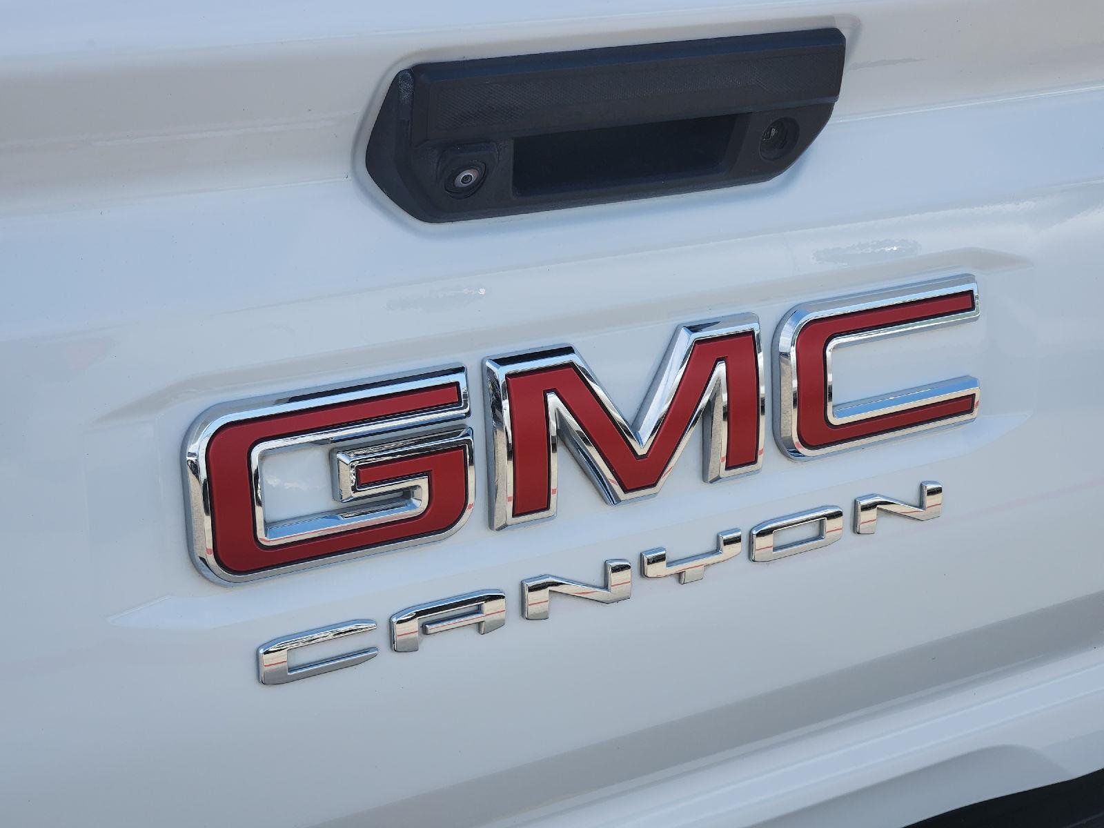 2023 GMC Canyon photo 12 of 34