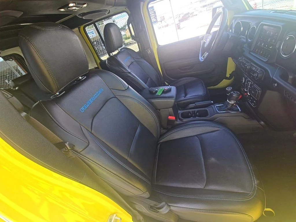 Used 2023  Jeep Rubicon 4xe image 5