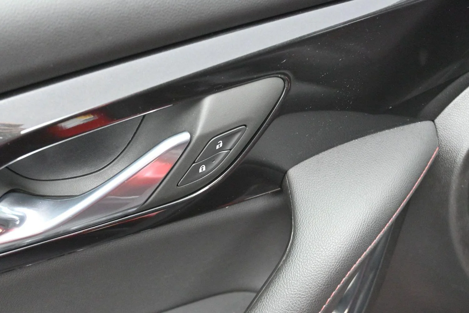 Used 2024 Radiant Red Tintcoat Chevrolet RS image 10