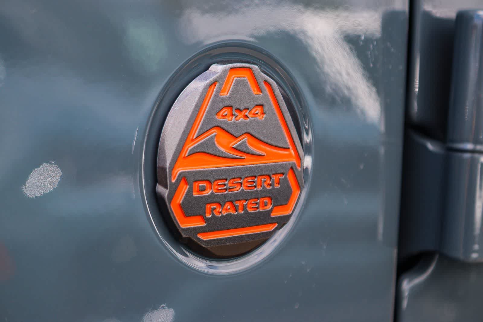 New 2026 Anvil Clear-Coat Exterior Paint Jeep Mojave X image 9