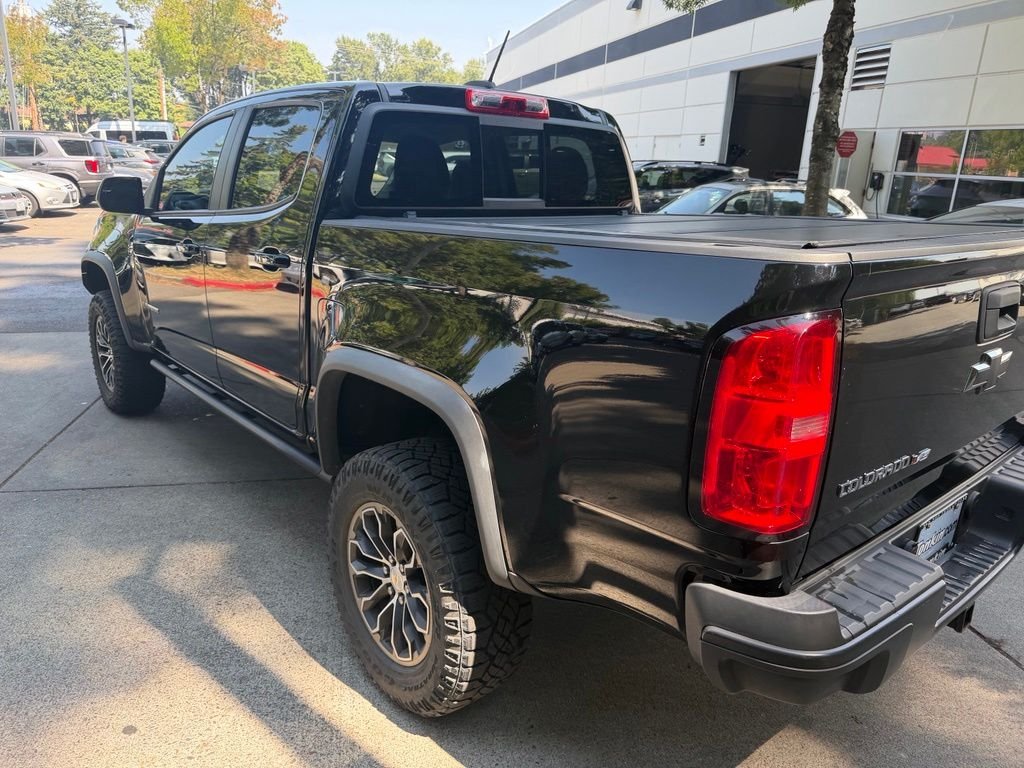 Used 2018 Graphite Metallic Chevrolet ZR2 image 6