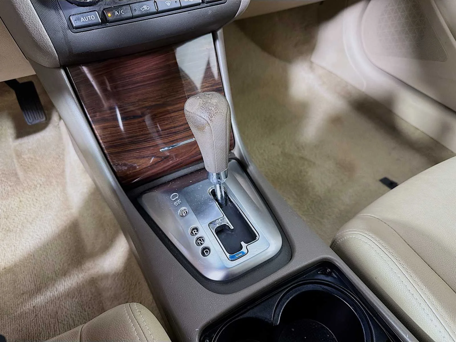 Used 2011 Winter Frost Pearl Nissan 2.5 SL image 12