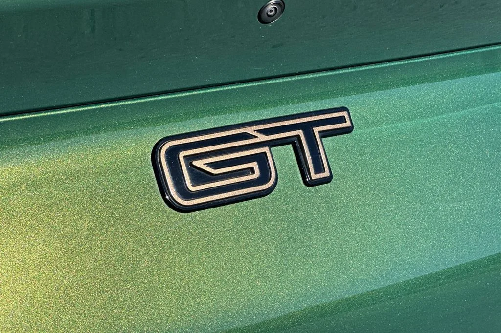 Used 2025 Green Metallic Ford GT image 24