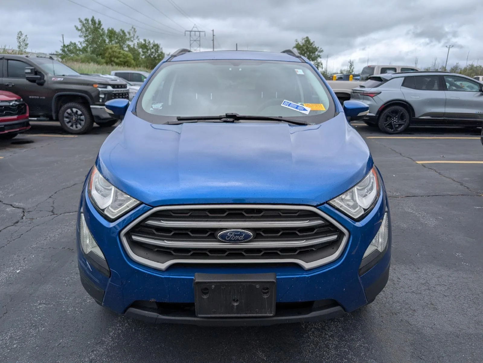 Used 2021 Lightning Blue Ford SE image 2