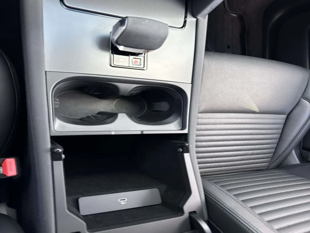 Used 2025 Black Land Rover S image 19