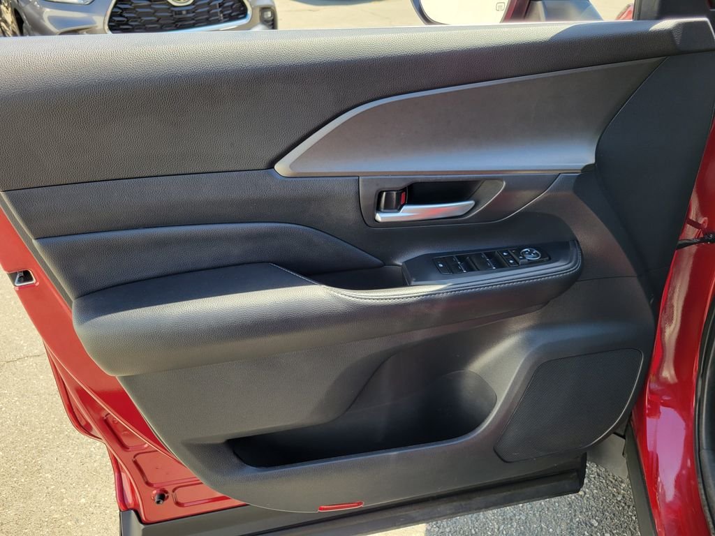 Used 2024 Pearl Toyota XLE image 18