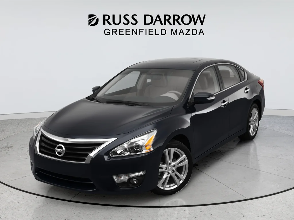 Used 2013 Blue Nissan 2.5 S image 7