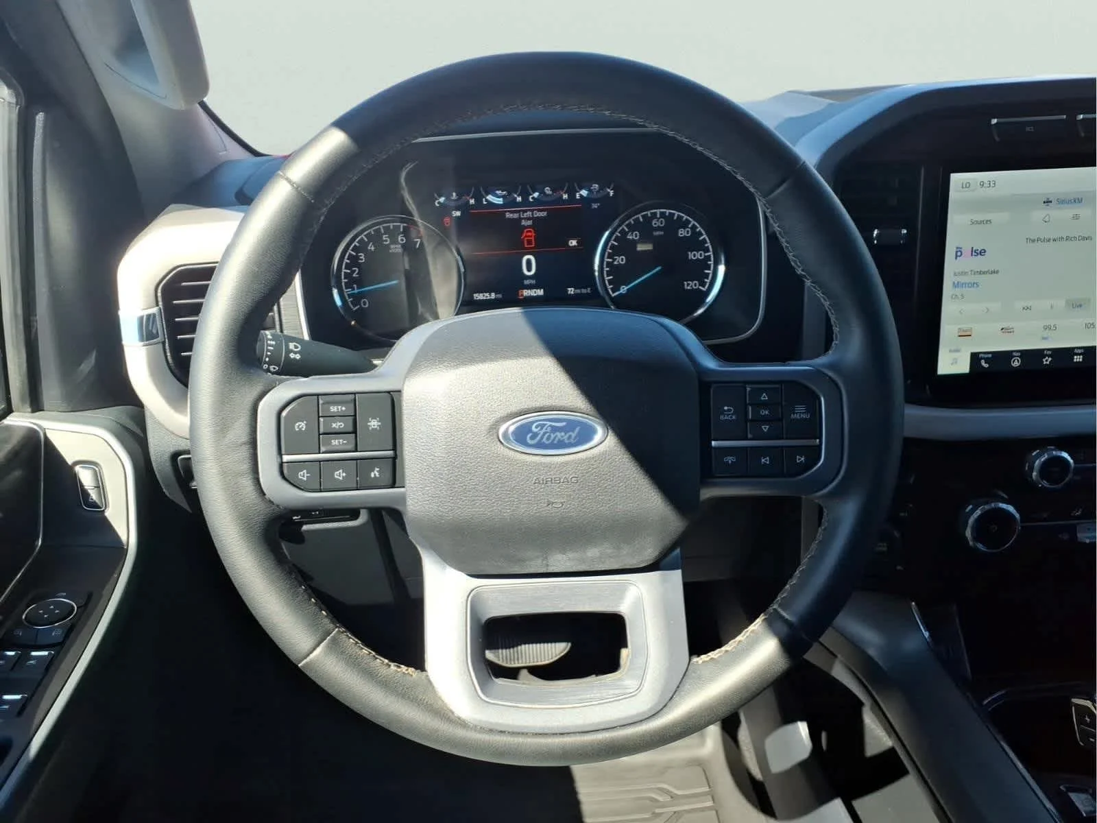 2023 Ford F-150 XLT - Photo 18