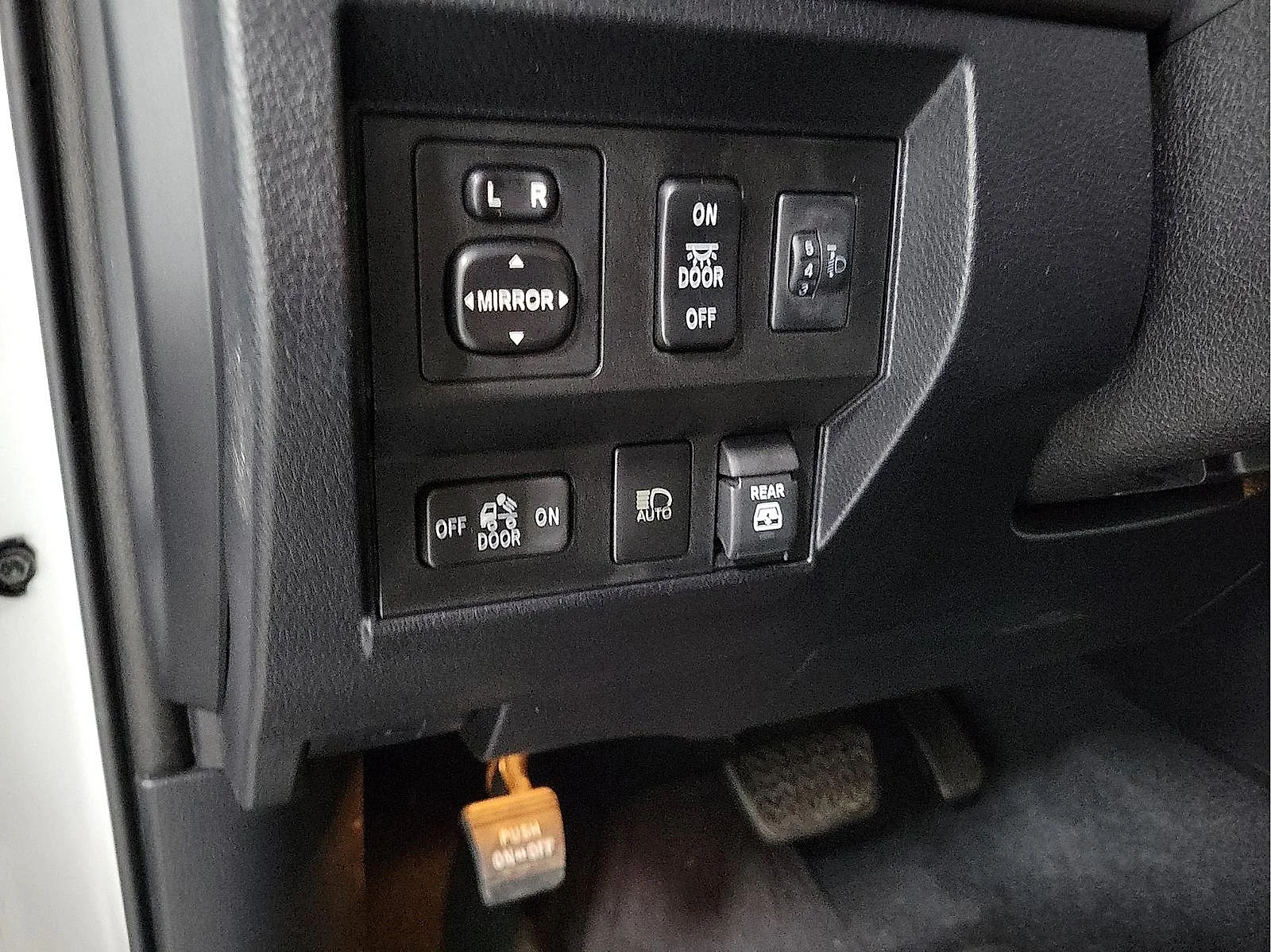 Certified Used 2020 White Toyota SR5 image 15