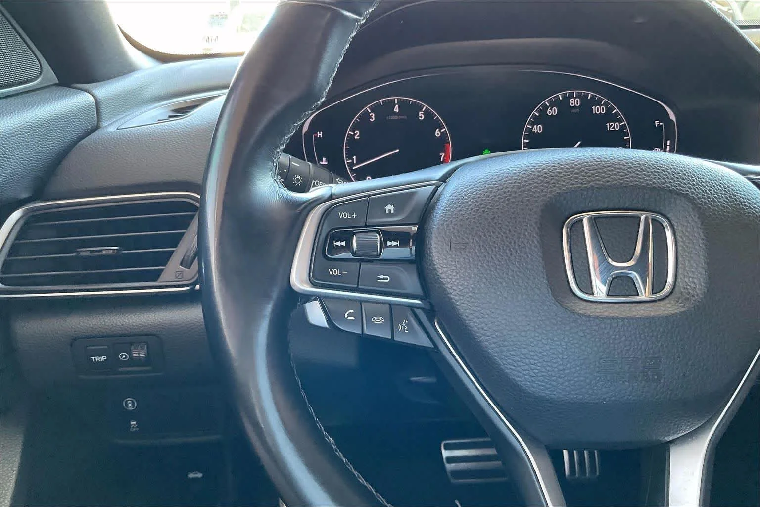 Used 2018 Still Night Pearl Honda Sport 1.5T image 22