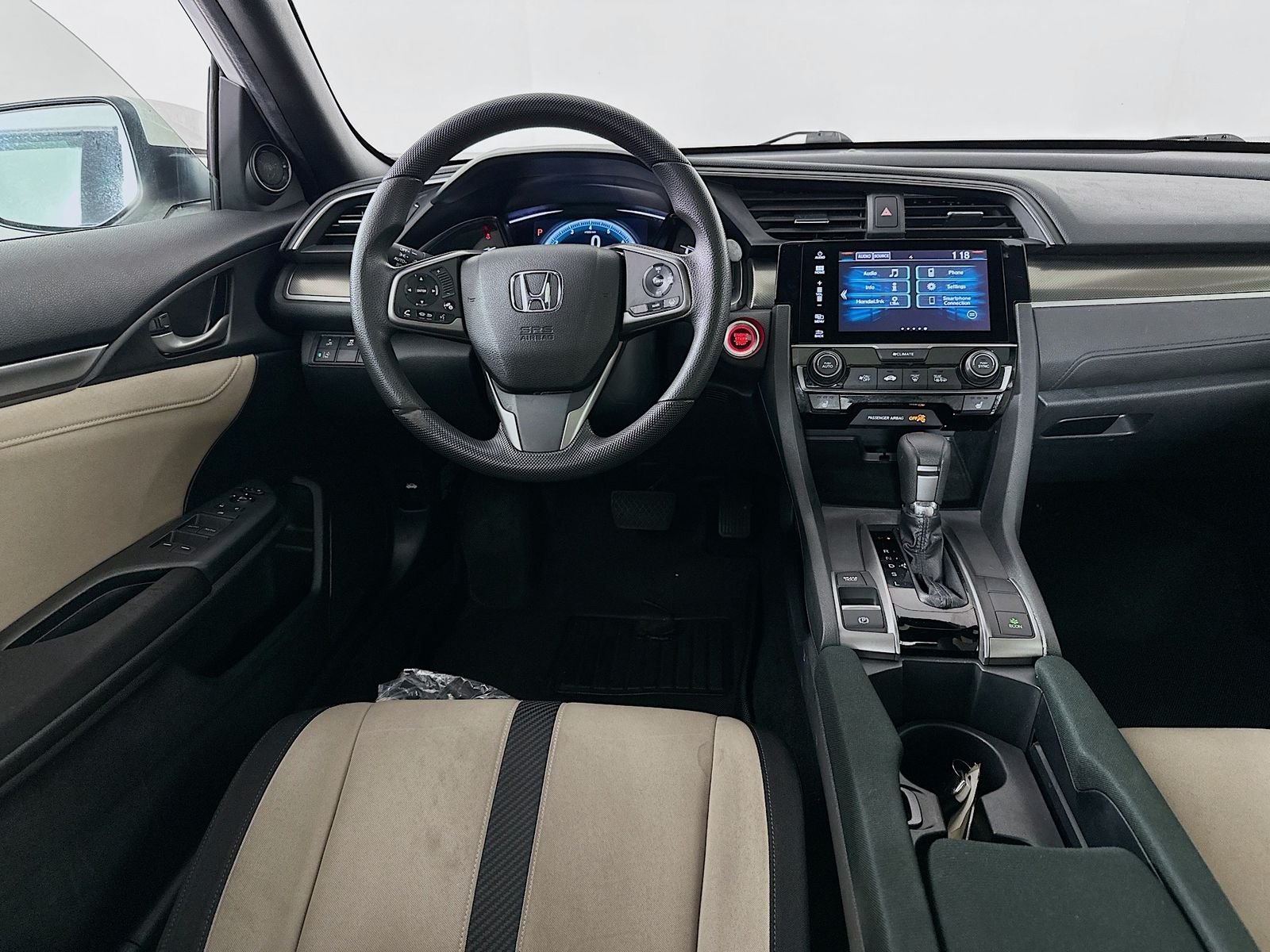 Used 2018 White Honda EX image 22