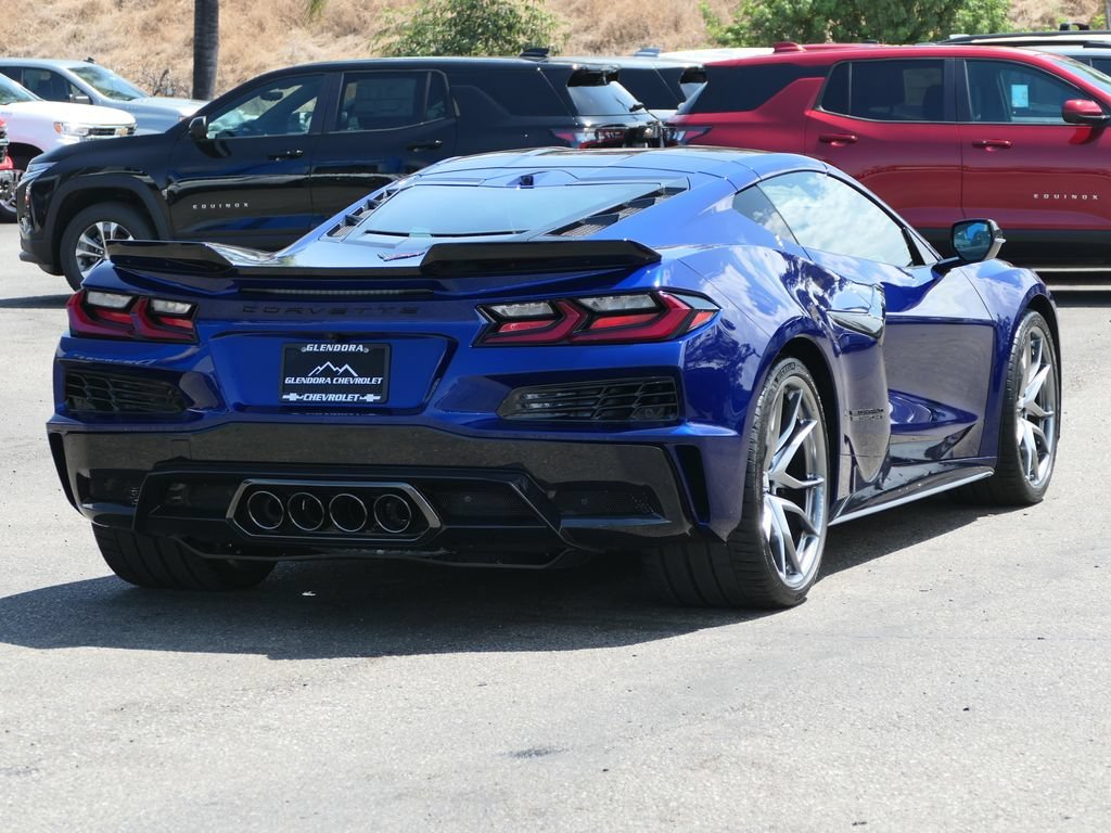 New 2027 Admiral Blue Metallic Chevrolet 2LT image 3