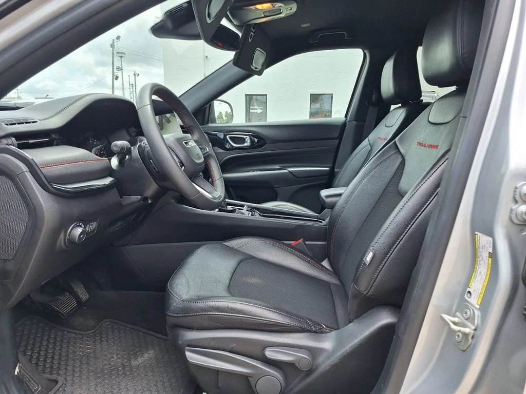 Used 2024 Silver Jeep Trailhawk image 14