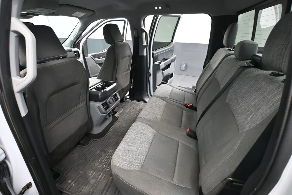 Used 2022 White Ford XLT image 29