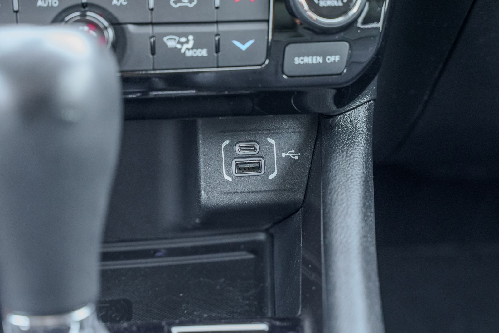 2022 Jeep Compass Latitude Lux - Photo 31