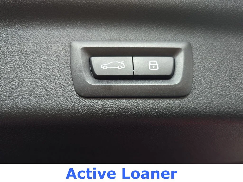 Used 2025 Portimao Blue Metallic BMW xDrive28i image 16