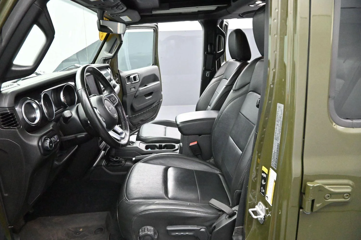Used 2022 Sarge Green Clearcoat Jeep Unlimited Sahara Altitude image 13
