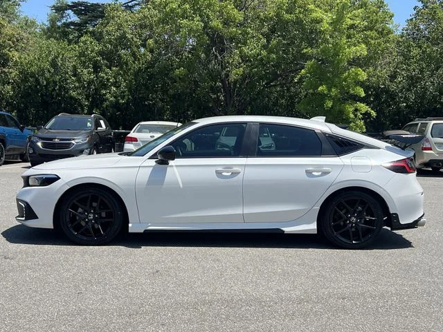 Used 2024  Honda Sport image 10