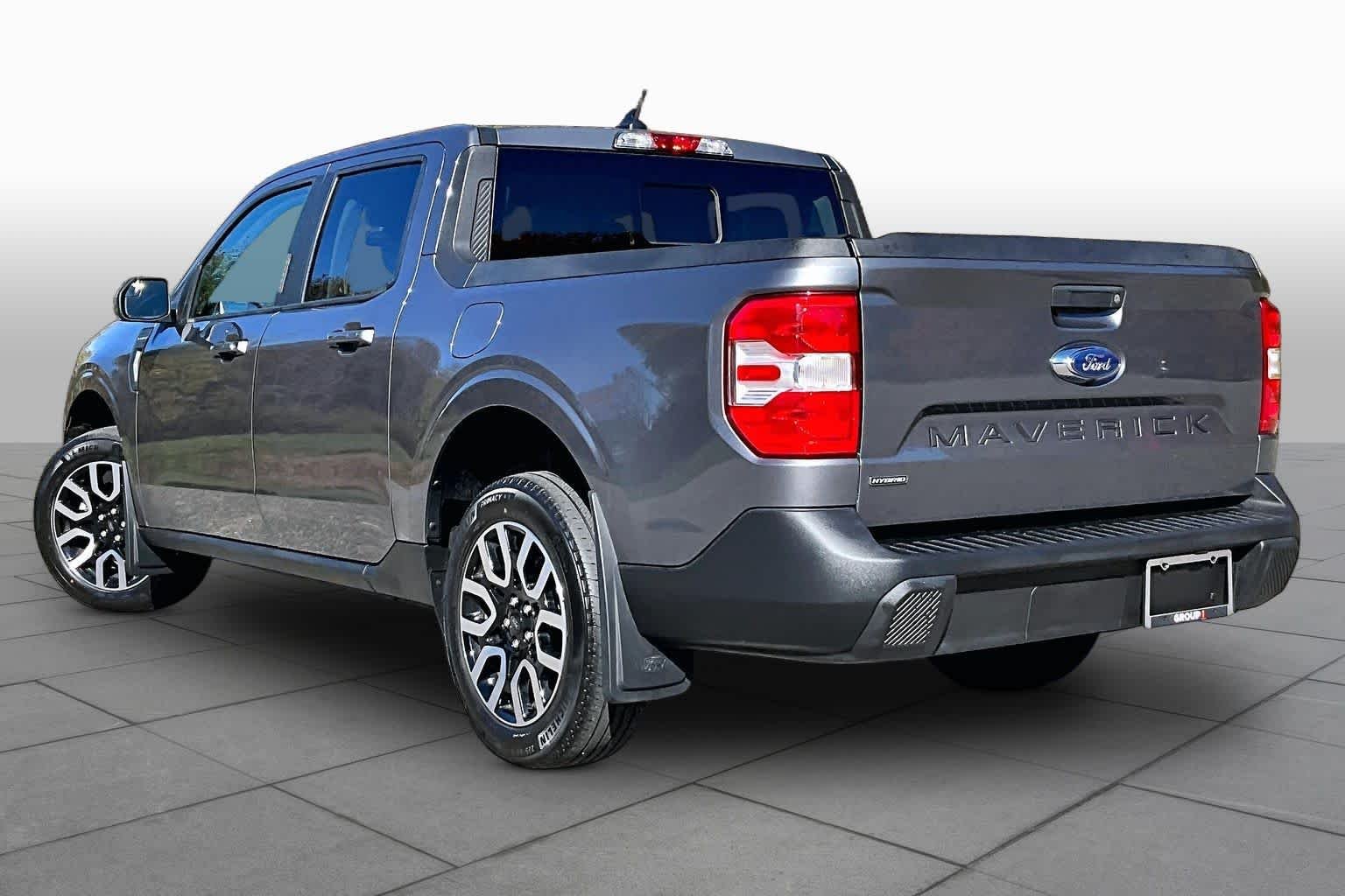 Used 2023 Carbonized Gray Metallic Ford Lariat image 12