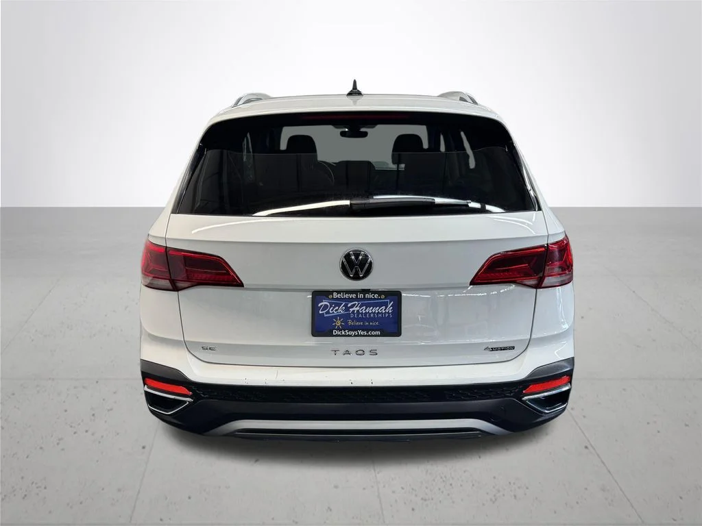 Used 2024 White Volkswagen 1.5T SE image 5