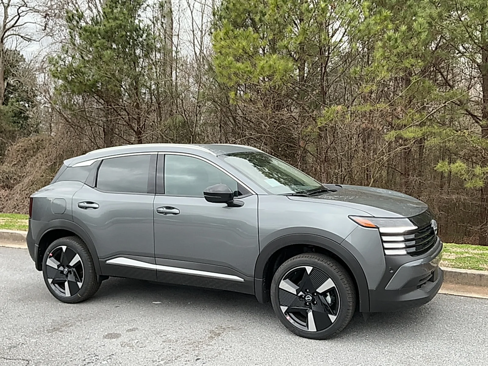 2026 Nissan KICKS