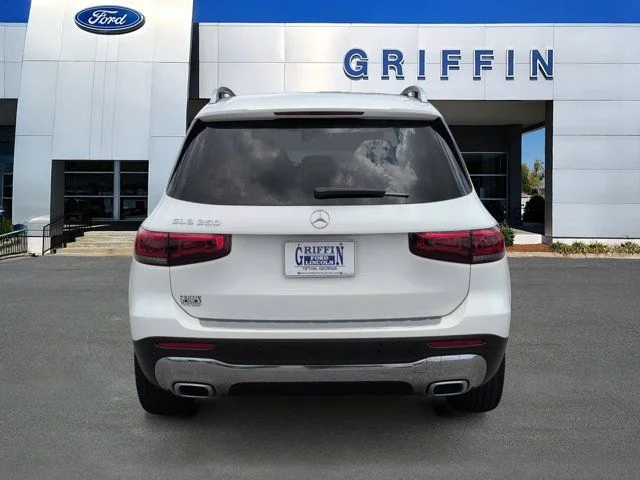 Used 2021  Mercedes-Benz GLB 250 image 8