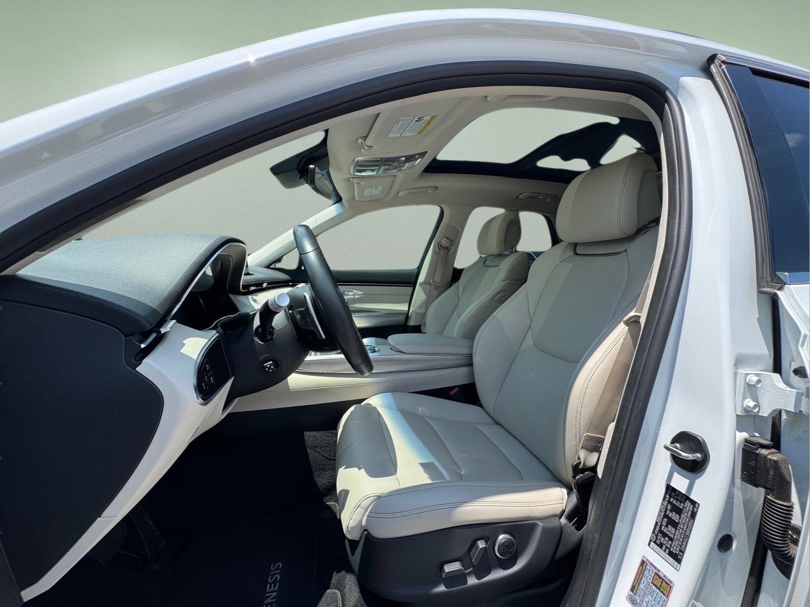 2024 GENESIS GV70 Standard - Photo 19