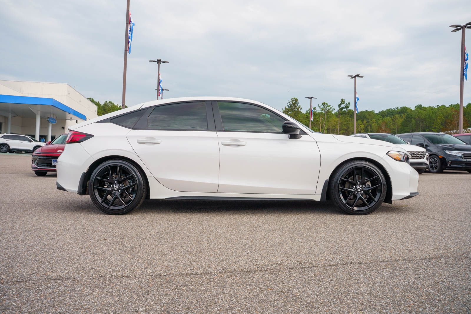 2026 Honda Civic Hatchback Sport - Photo 8