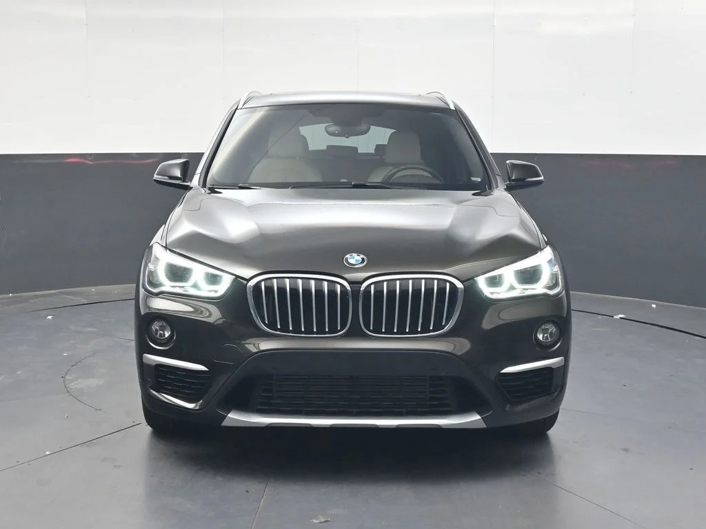 Used 2017 Dark Olive Metallic BMW xDrive28i image 10