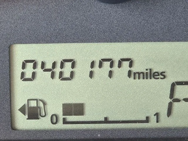 Used 2024 Gray Mitsubishi ES image 36