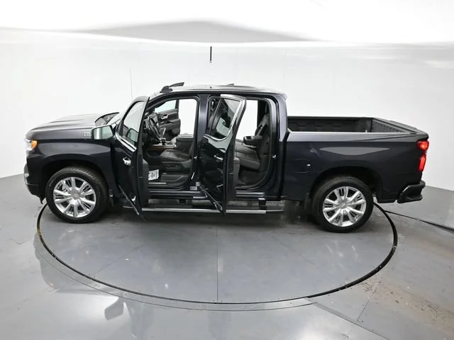 Used 2022 Dark Ash Metallic Chevrolet High Country image 41