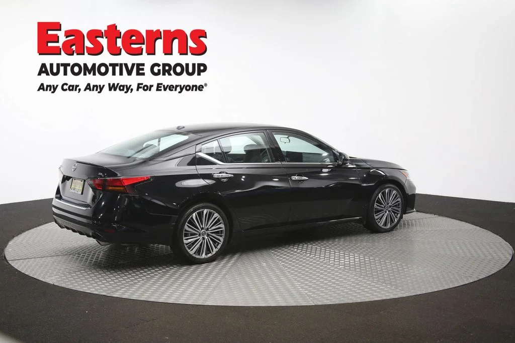 Used 2023 Black Nissan 2.5 SL image 42
