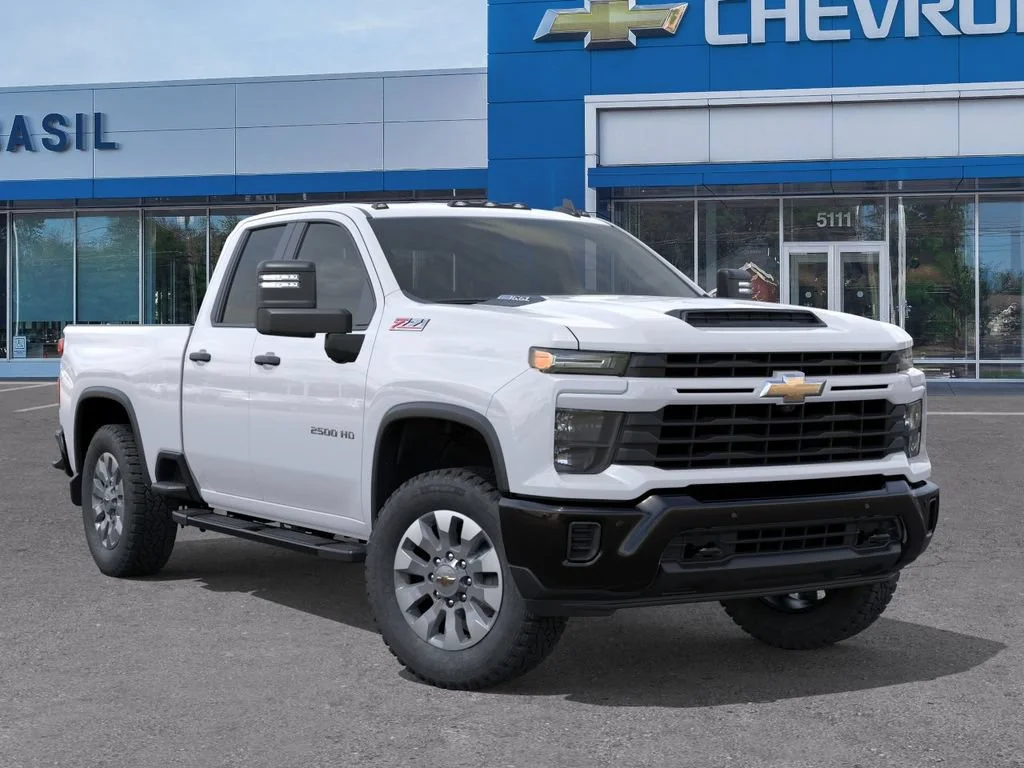 New 2026 Summit White Chevrolet Custom image 7