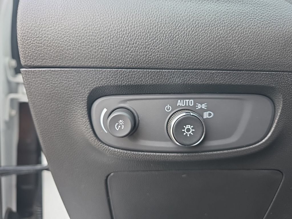 Used 2025 White Buick Preferred image 15