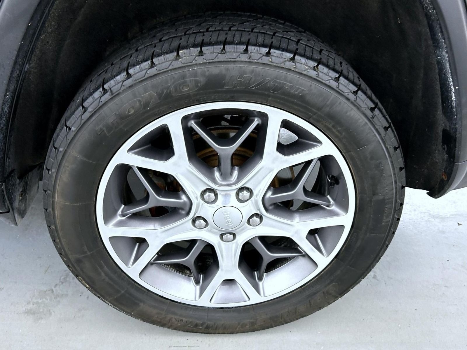 Used 2020 Gray Jeep Limited image 23
