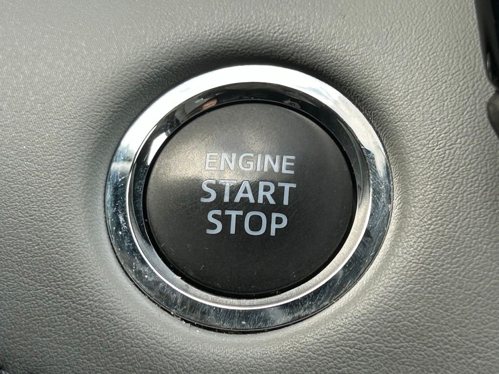 Used 2022 Moon Dust Toyota XLE image 59