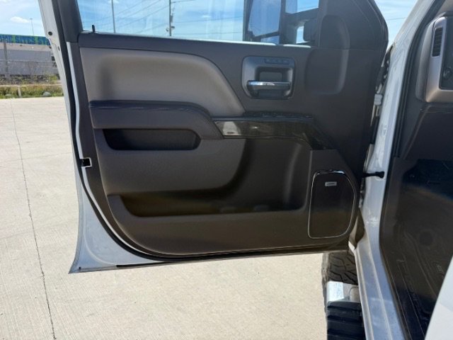 Used 2016 Summit White GMC Denali image 20