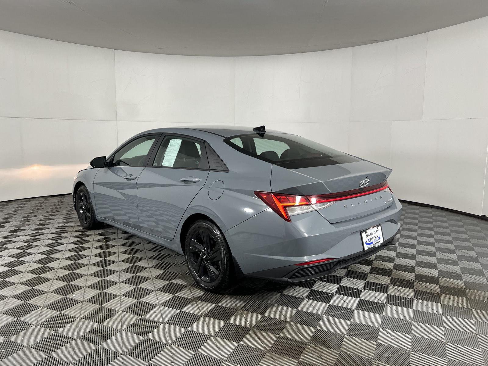 Used 2022 Electric Shadow Hyundai Blue image 26