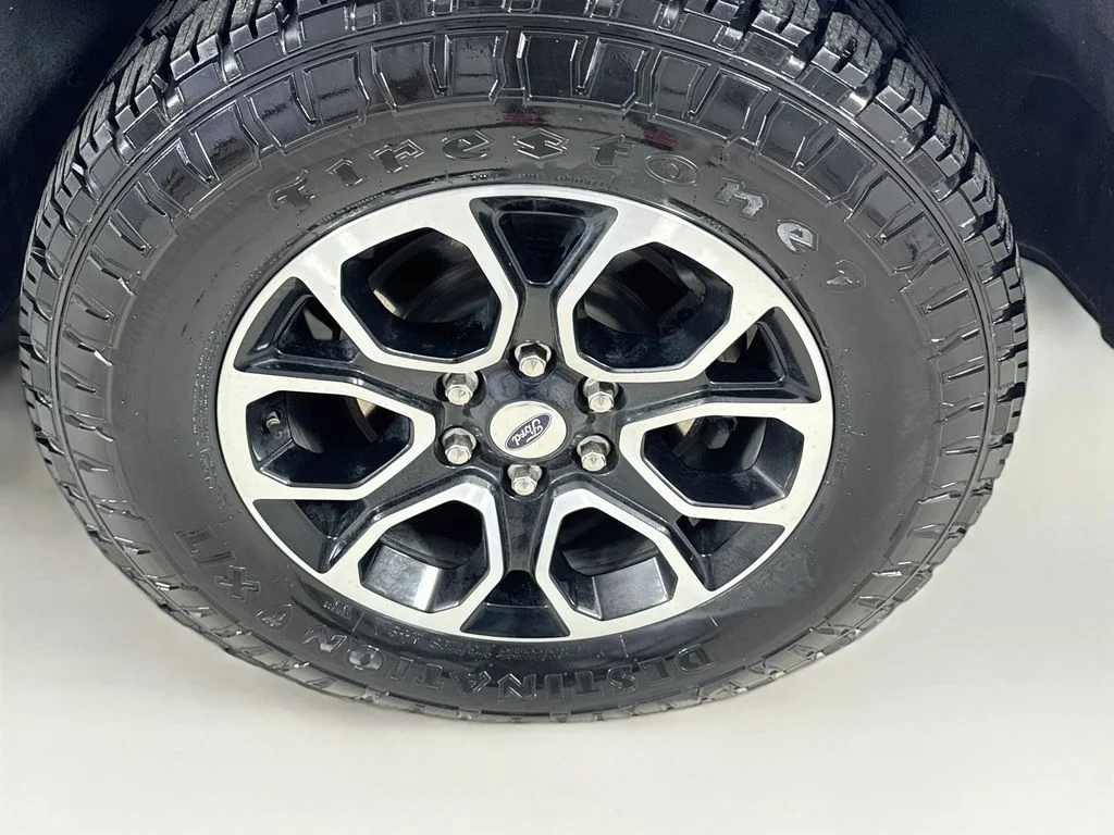 Used 2024 Silver Ford XLT image 42