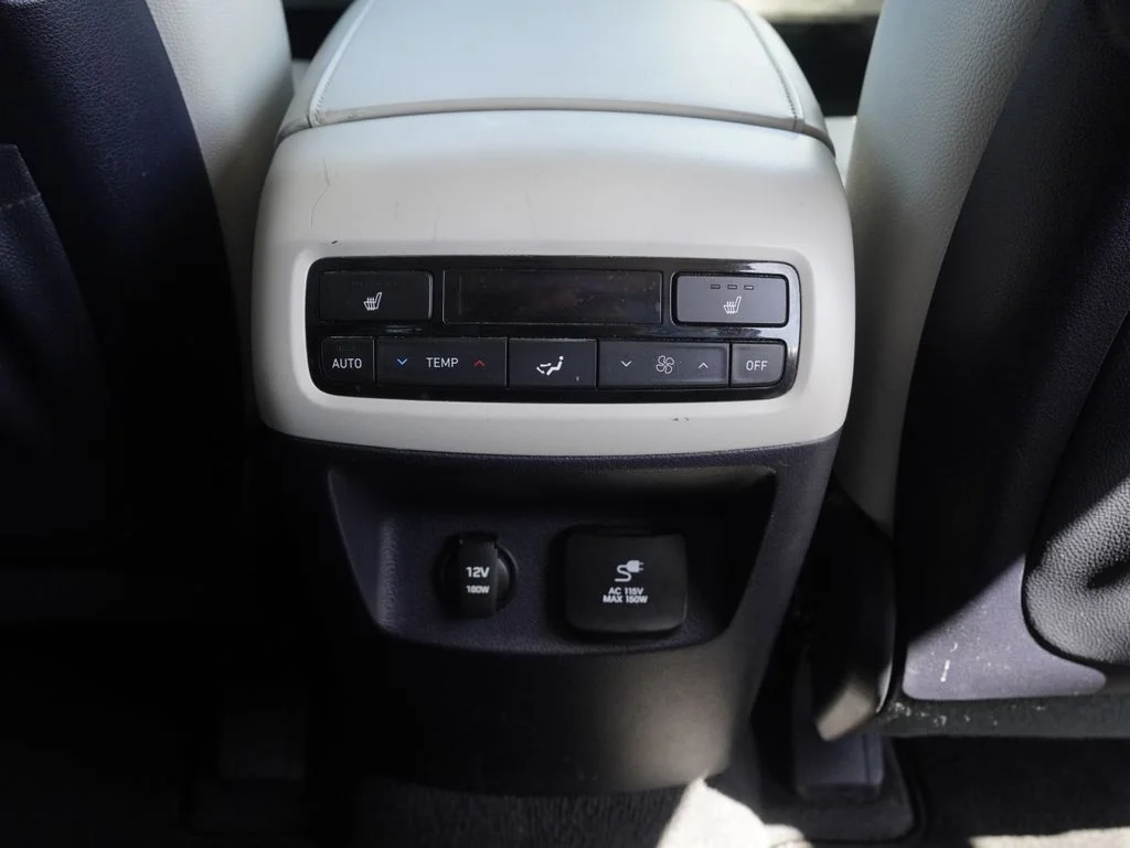 Certified Used 2022 Black Hyundai SEL image 34