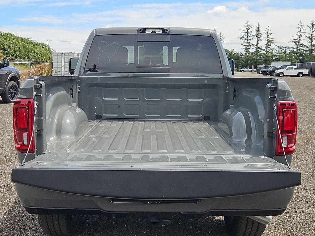 New 2026 Ceramic Gray Clear-Coat Exterior Paint RAM Laramie image 10